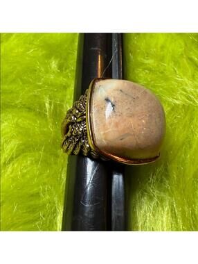 Studio Barse Gold Ring with Cream Stone